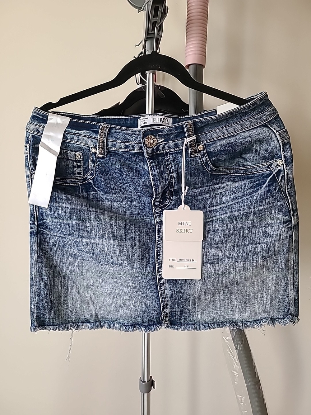 Telepatia Women's butterfly embroidered fitted mini denim skirt